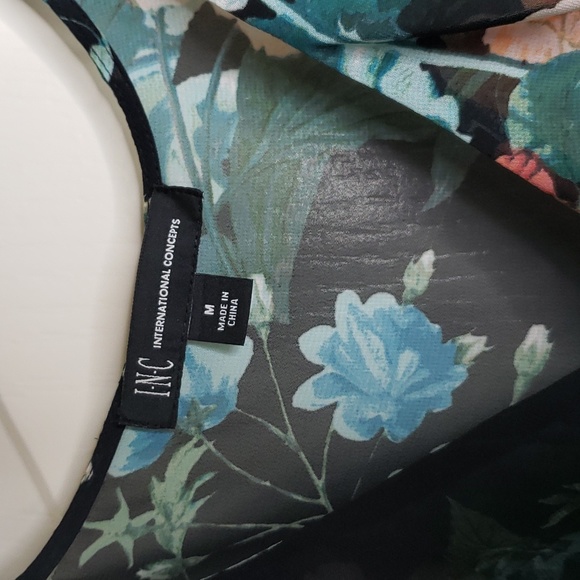 NWT INC Blouse Floral Print Size M - Picture 3 of 9
